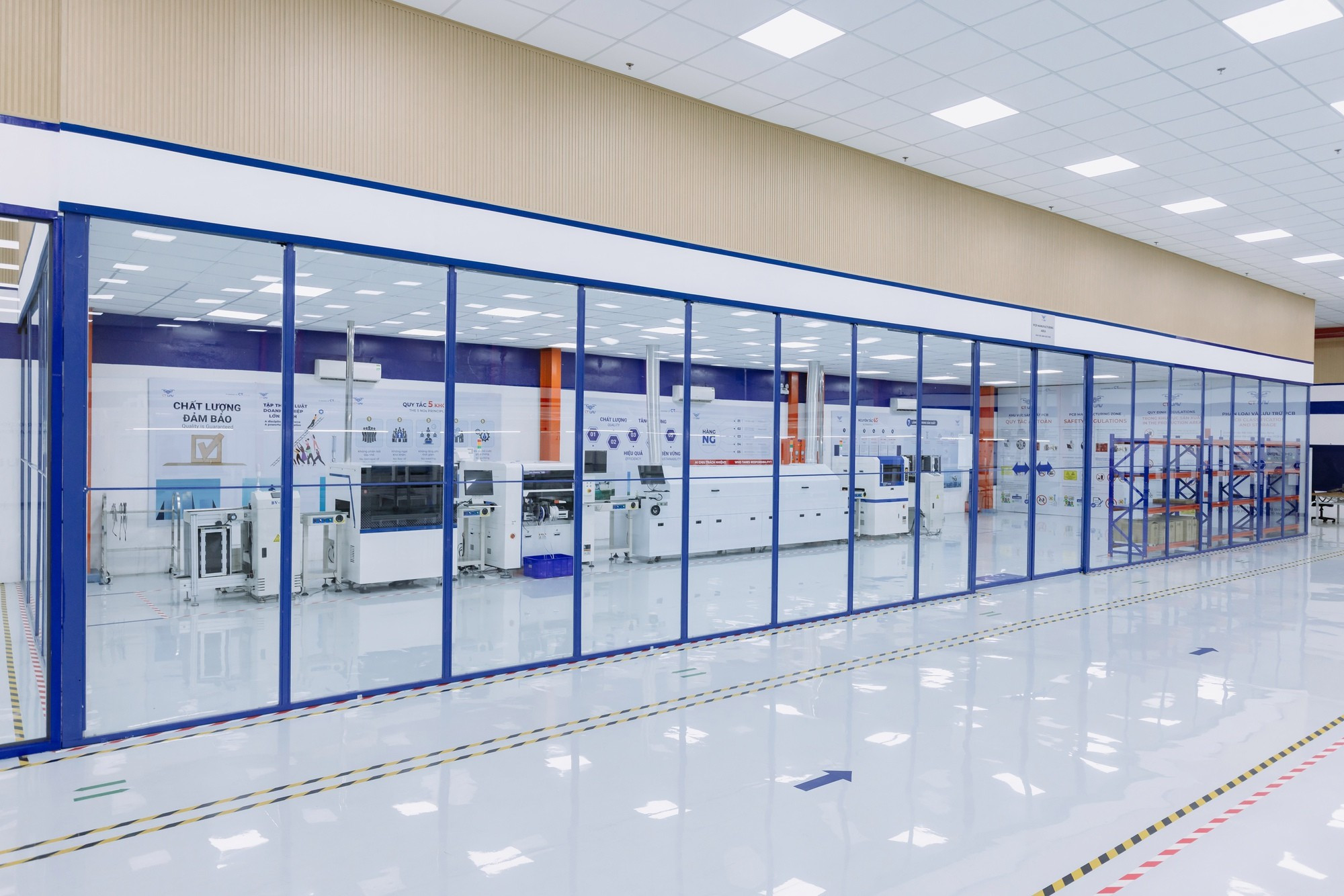 Bên trong nhà máy sản xuất chip bán dẫn của CT Group. (Ảnh: CT Group) nha-may-ct-uav.jpg